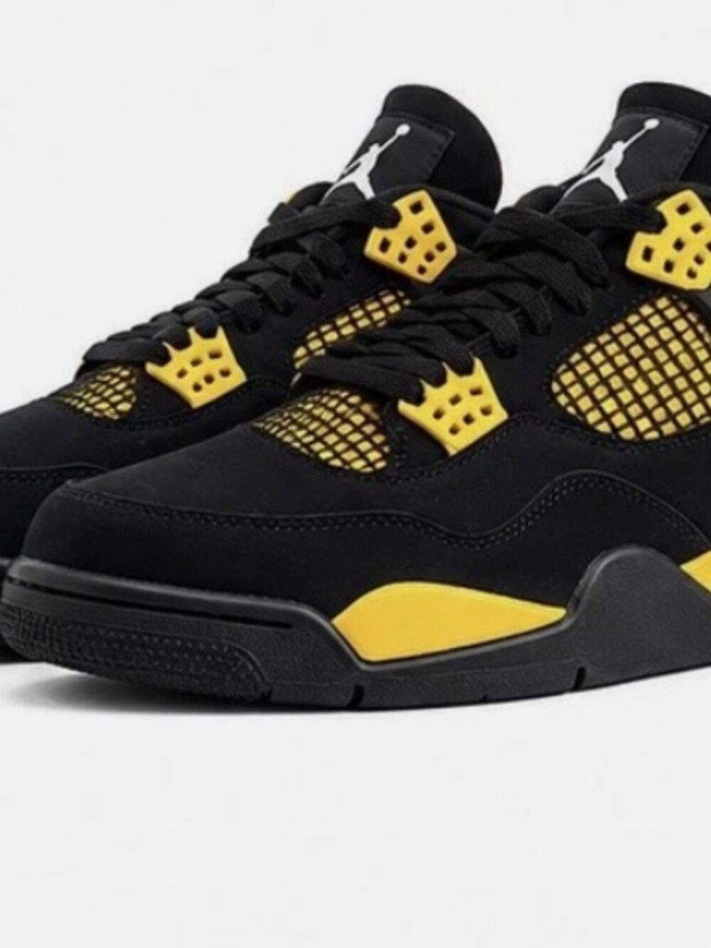 Jordan Air Jordan 4 Retro Thunder Black Yellow